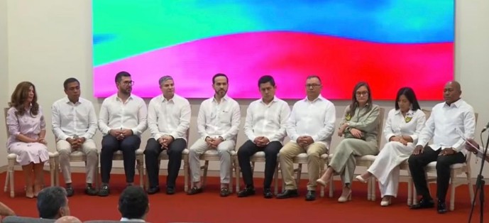 Posesion magistrados cne 5 |