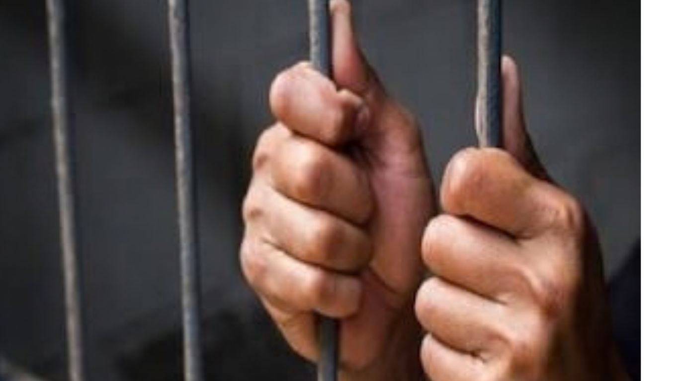 Envían a la cárcel educador señalado de abusar sexualmente de una estudiante en Buenavista 2 Profesor Prision 2 |