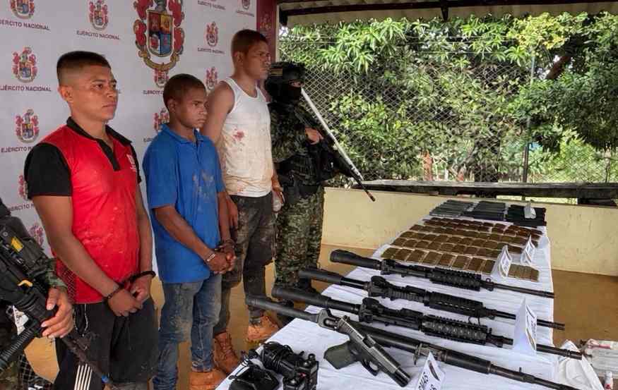 Operación contra el Clan del Golfo en zona rural de Caucasia Antioquia, Ejército rescató a siete personas 2 cabecillas clan del golfo 2 |